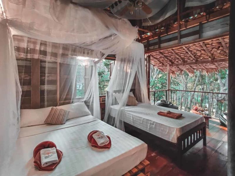 Deluxe triple room whole bedroom balcony